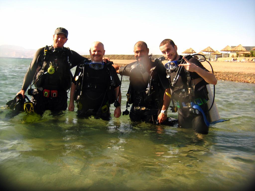 לינה וארוחת בוקר עקבה Arab Divers Dive Center And Bed & Breakfast מראה חיצוני תמונה